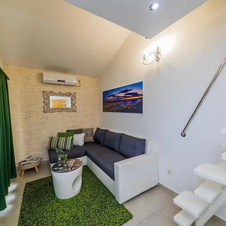 A1 - Modern Luxury W 2 Balconies & Sea View Apartman