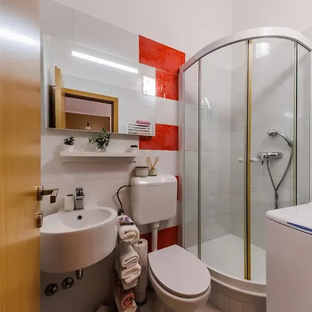 Apartman A1 - Modern Luxury W 2 Balconies & Sea View *