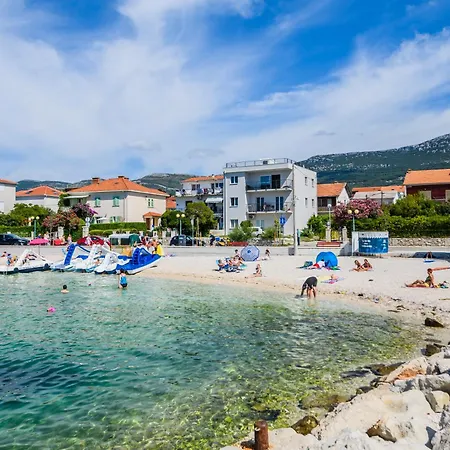 A1 - Modern Luxury W 2 Balconies & Sea View Kaštel Stari