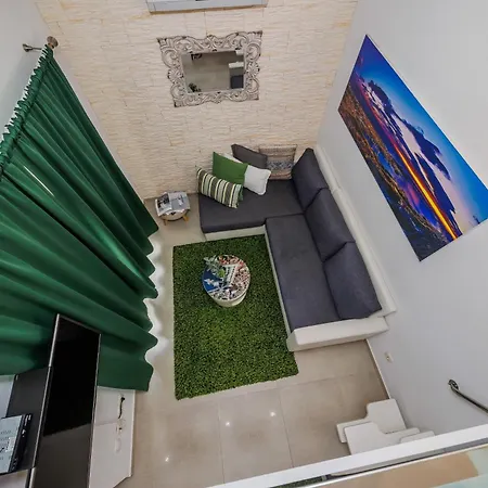 Apartman A1 - Modern Luxury W 2 Balconies & Sea View *
