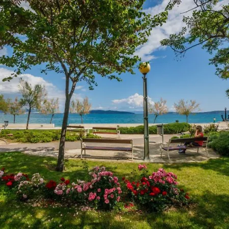 Apartman A1 - Modern Luxury W 2 Balconies & Sea View *