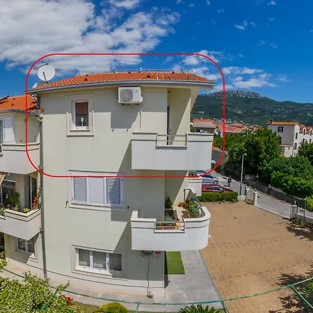 A1 - Modern Luxury W 2 Balconies & Sea View Kaštel Stari