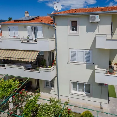 Apartman A1 - Modern Luxury W 2 Balconies & Sea View