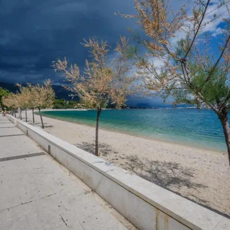 A1 - Modern Luxury W 2 Balconies & Sea View * Kaštel Stari