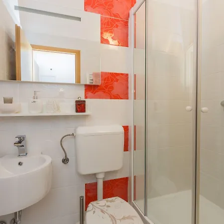 A1 - Modern Luxury W 2 Balconies & Sea View * Kaštel Stari